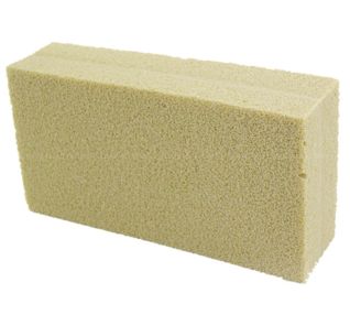 Dry clearance cleaning sponge