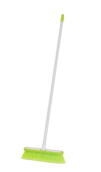 browns_budget_house_broom_with_handle.jpg